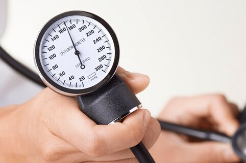 Lectures du tonomètre pour l'hypertension